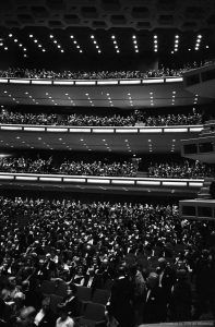 La foule à la Place des Arts, 21 septembre 1963